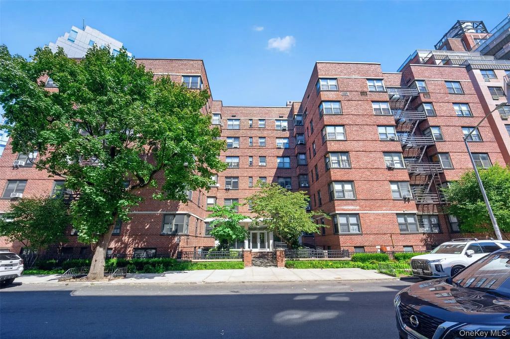 109-23 71st Road # 4d, Forest Hills