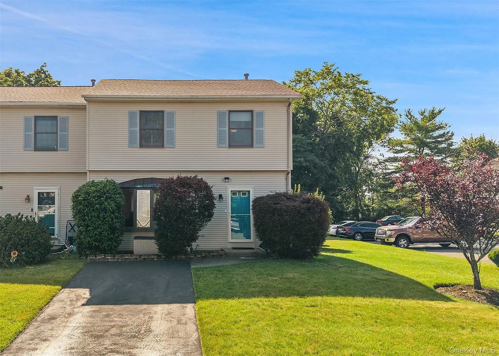 61 Zugibe Court, West Haverstraw