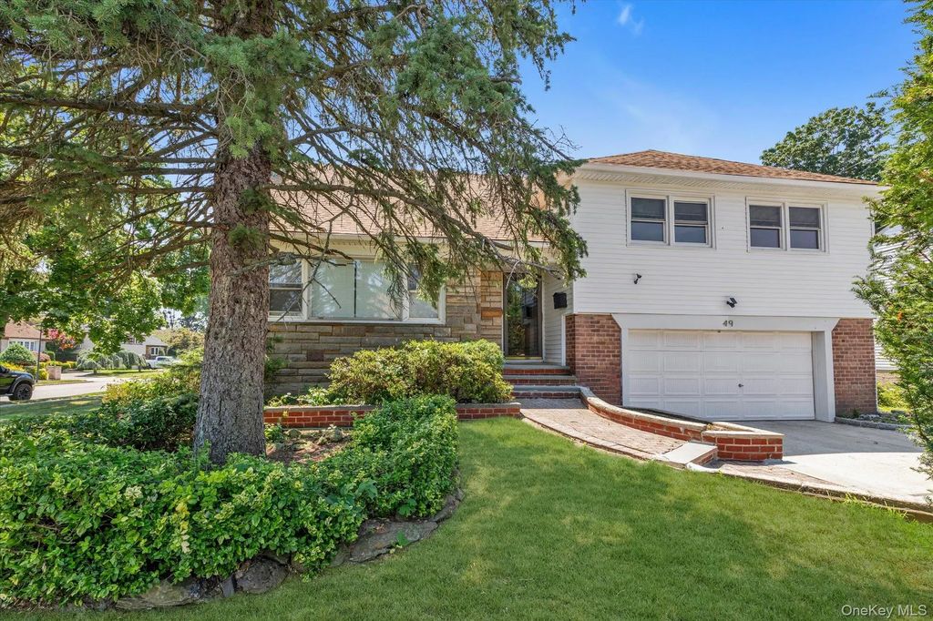 49 Middlecamp Road, Westbury