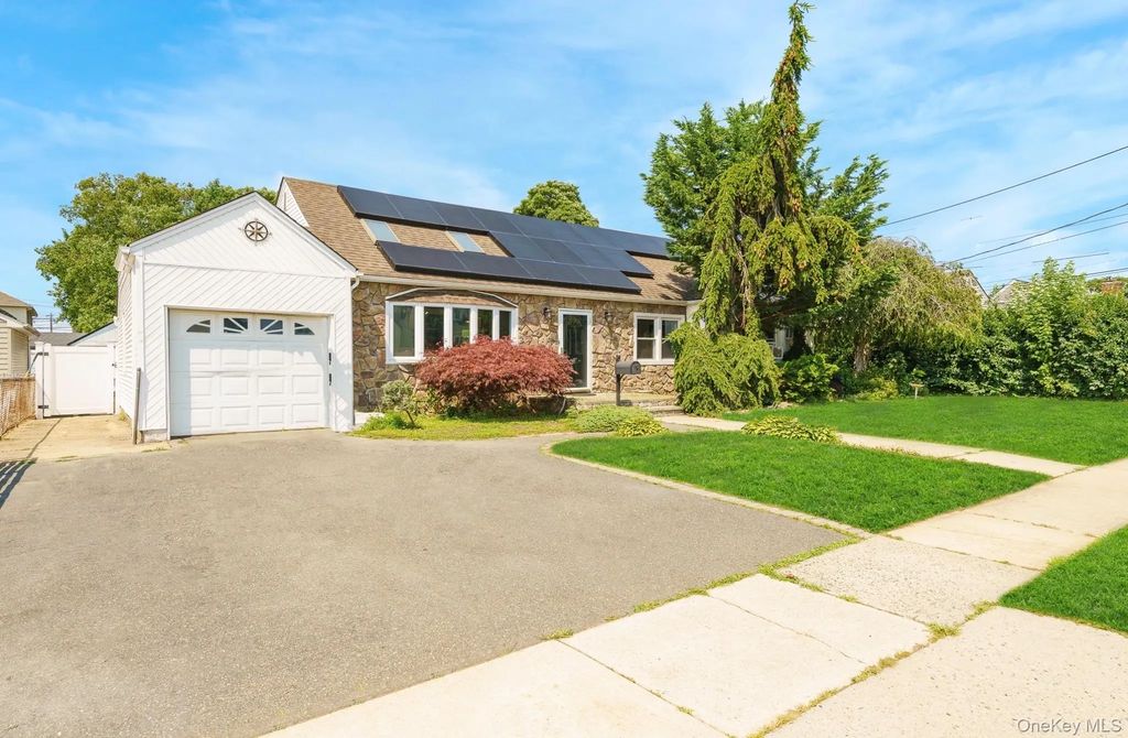 3411 Austin Avenue, Wantagh