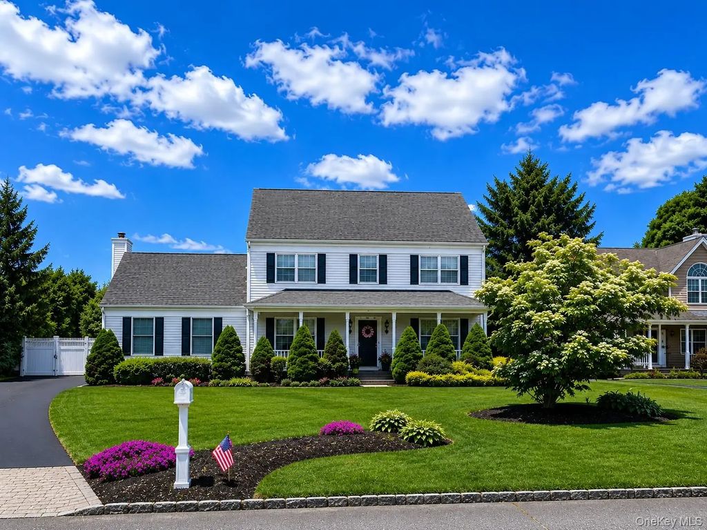 91 Tallmadge Trail, Miller Place