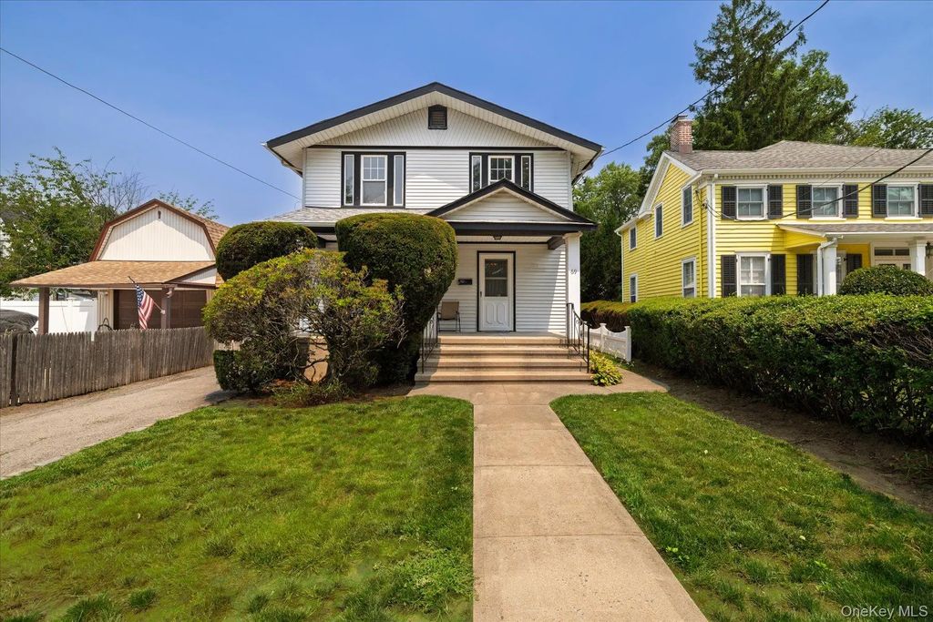 69 Grove Street, Lynbrook
