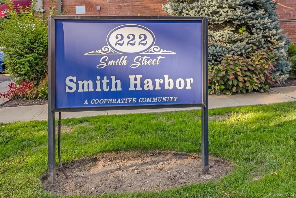 222 Smith Street # 1b, Freeport