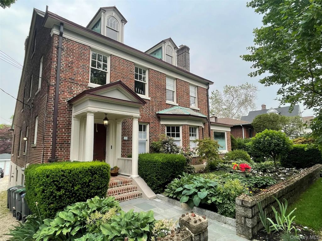 330 3rd Avenue, Pelham