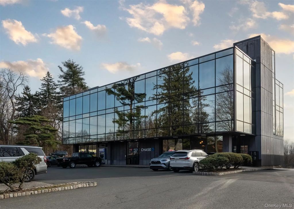 501 Chestnut Ridge Road # 208, Spring Valley