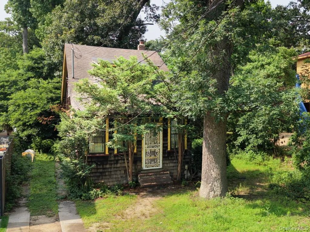 193-35 Mclaughlin Avenue, Holliswood