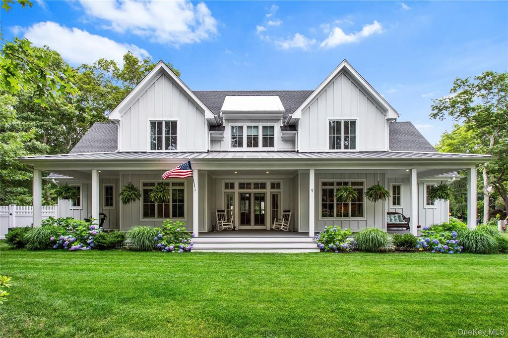 9 Deerland Drive, East Quogue