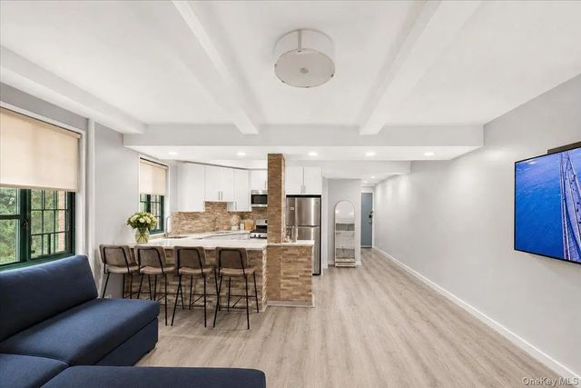 Photo of Listing #1025354