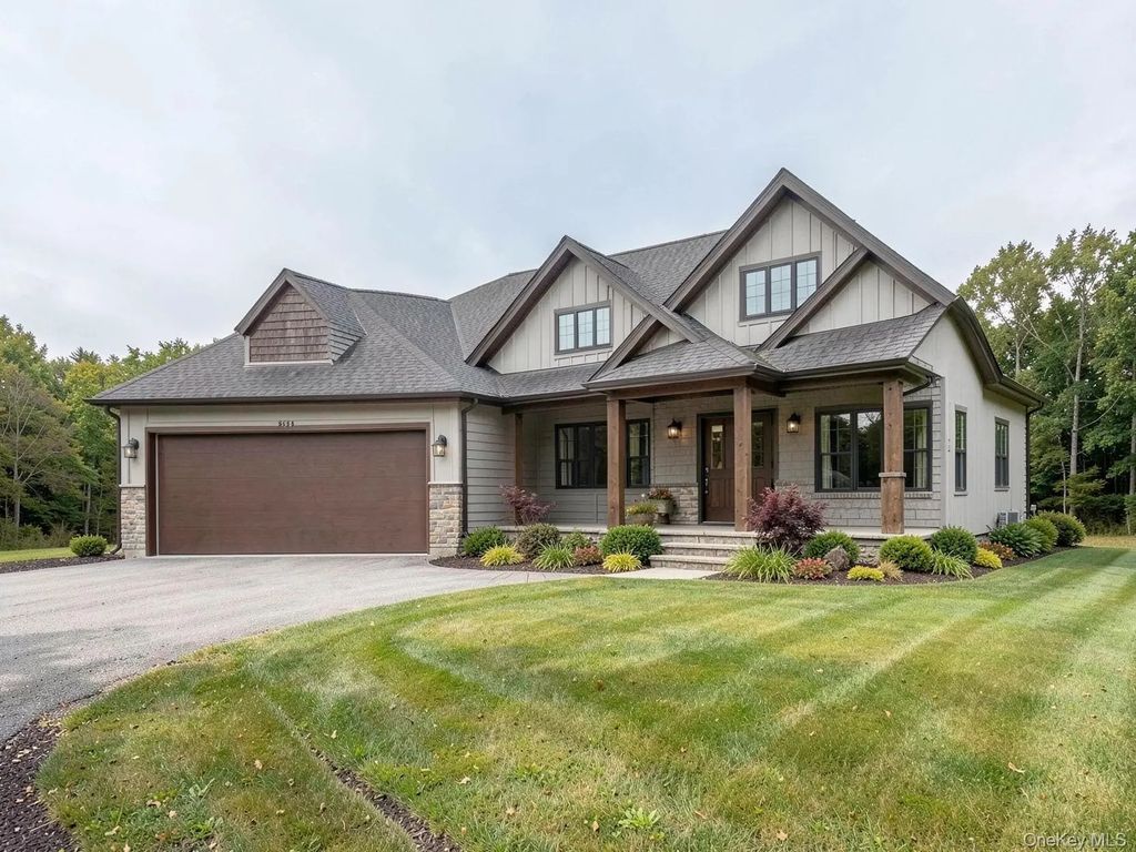 6 New Shadow Court, Wappingers Falls