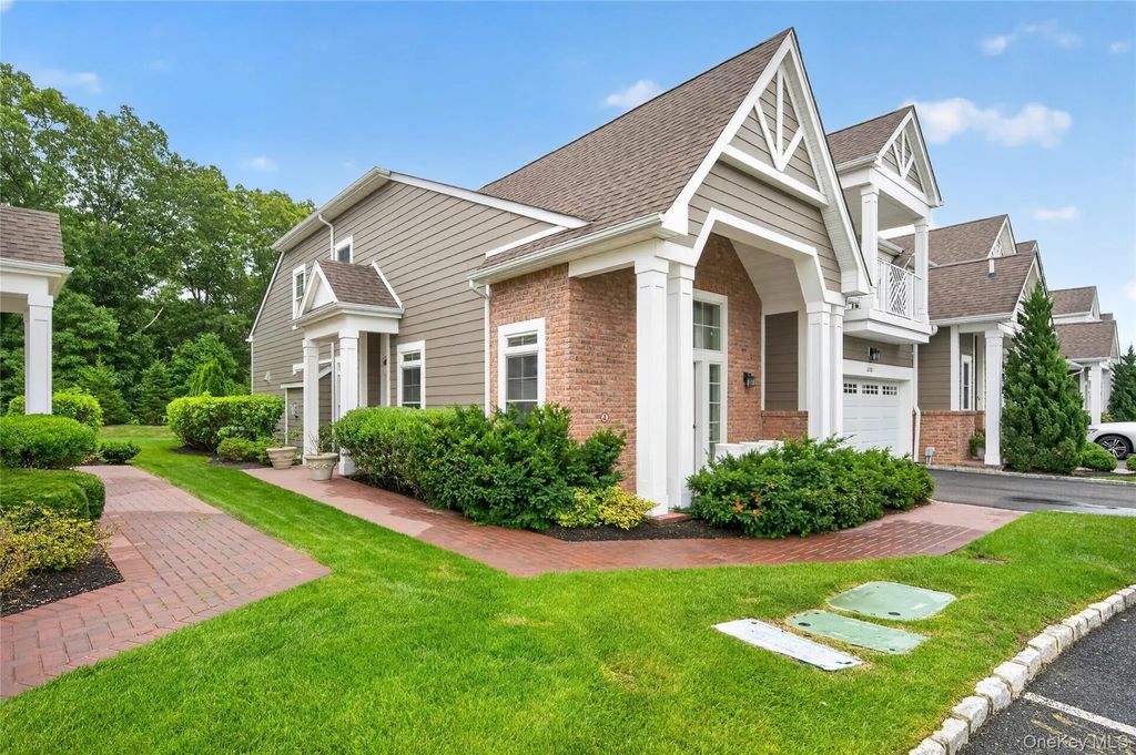 67101 Red Cedar Road, Plainview