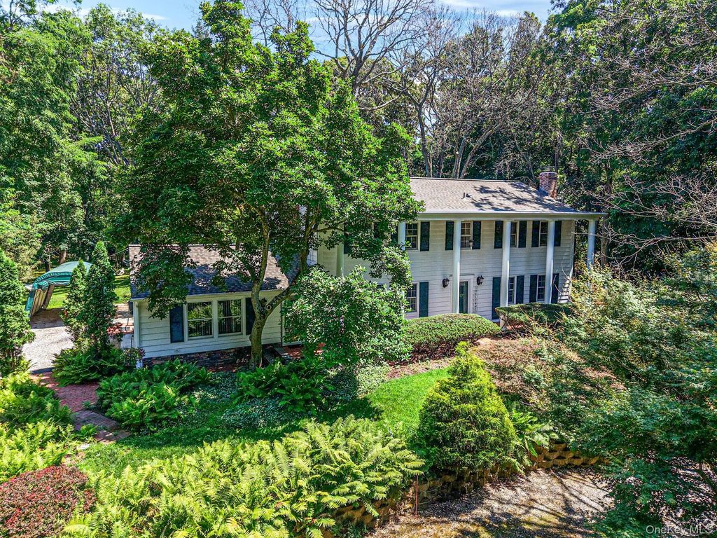 77 Shore Road, Mount Sinai