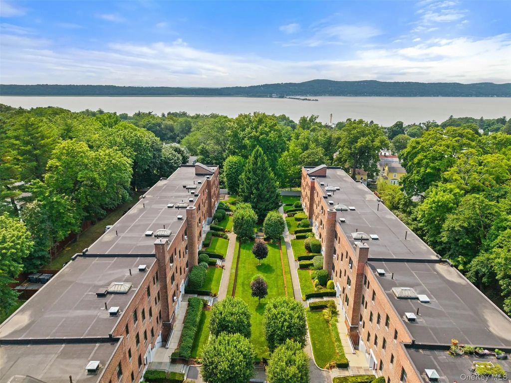 14 S Broadway # 7-2b, Irvington