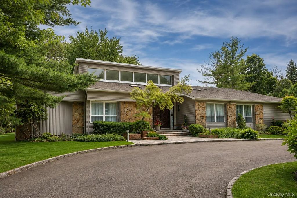 27 Windemere Way, Woodbury