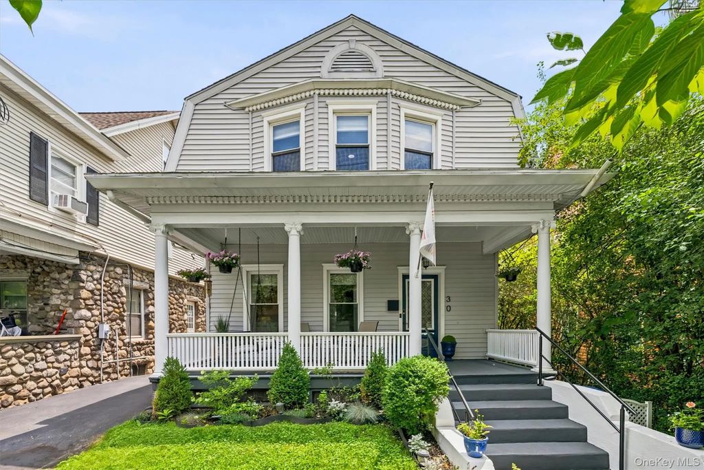 30 Murray Avenue, Goshen