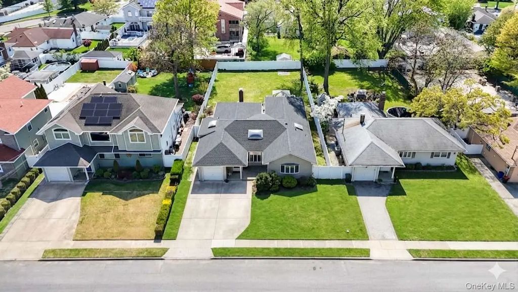 930 Balfour Street, Valley Stream