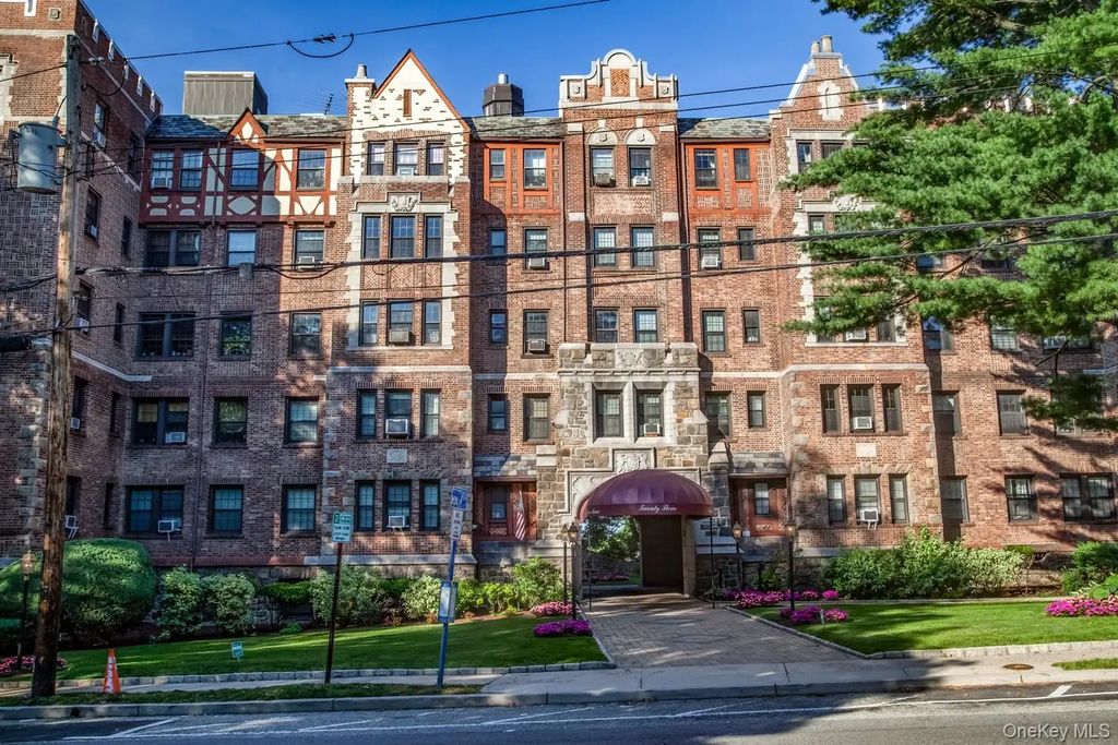 23 Old Mamaroneck Road # 3e, White Plains