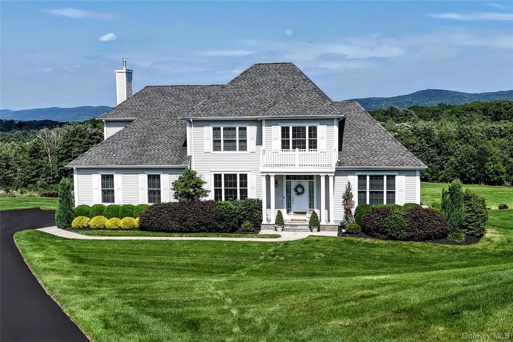 46 Mansion Ridge Boulevard, Monroe
