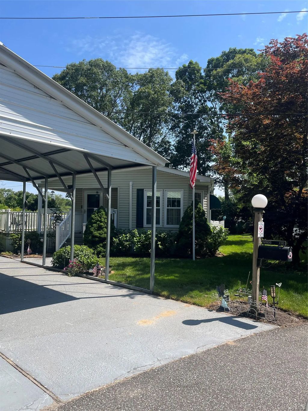 1661 Old Country Road # 156d, Riverhead
