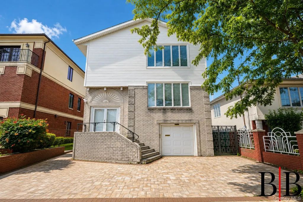 2655 National Drive, Brooklyn