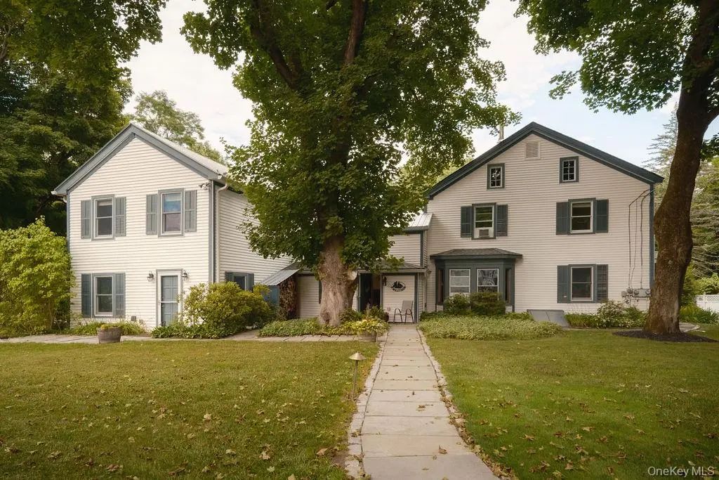 2327 Salt Point Turnpike, Clinton Corners