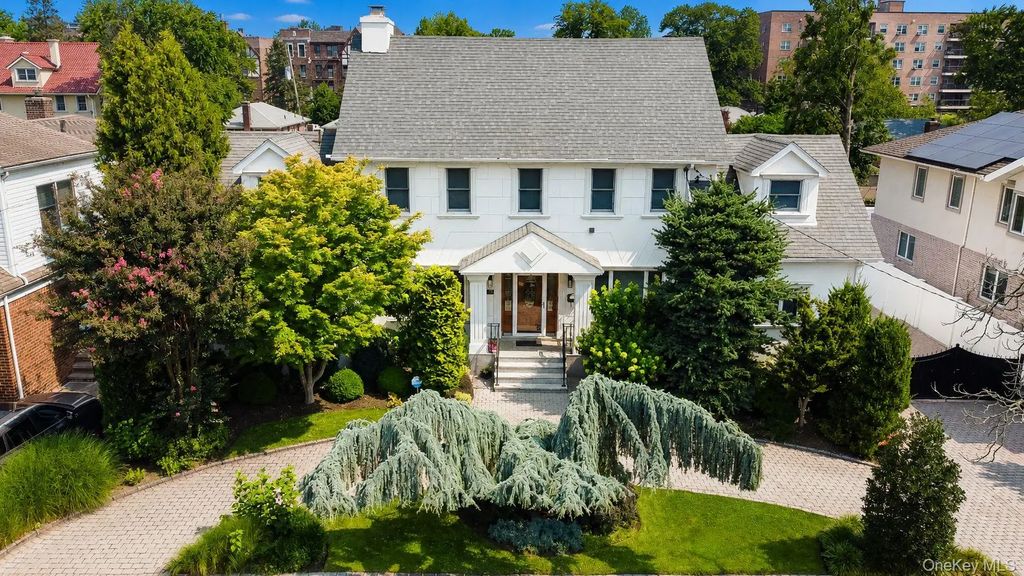 160-31 9th Avenue, Whitestone