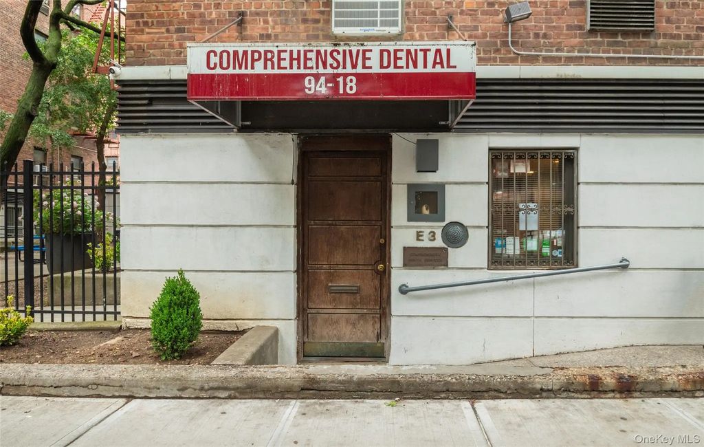 94-18 59th Avenue # E3, Elmhurst