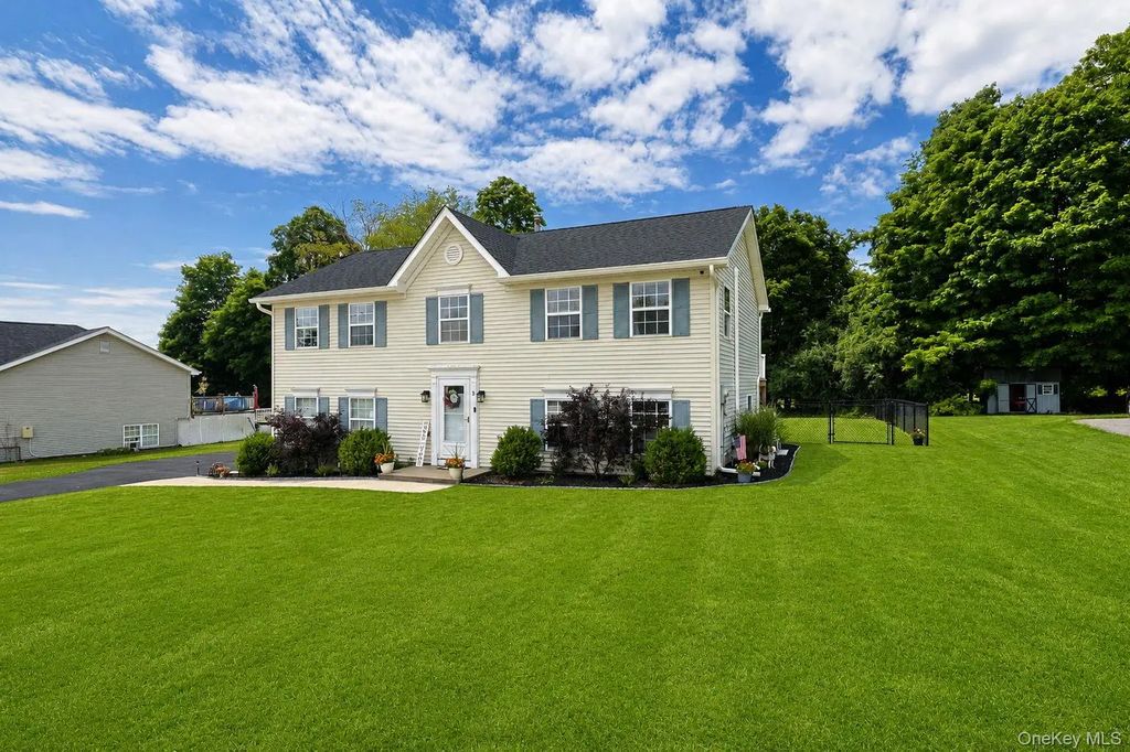 3 Sharon Drive, Middletown