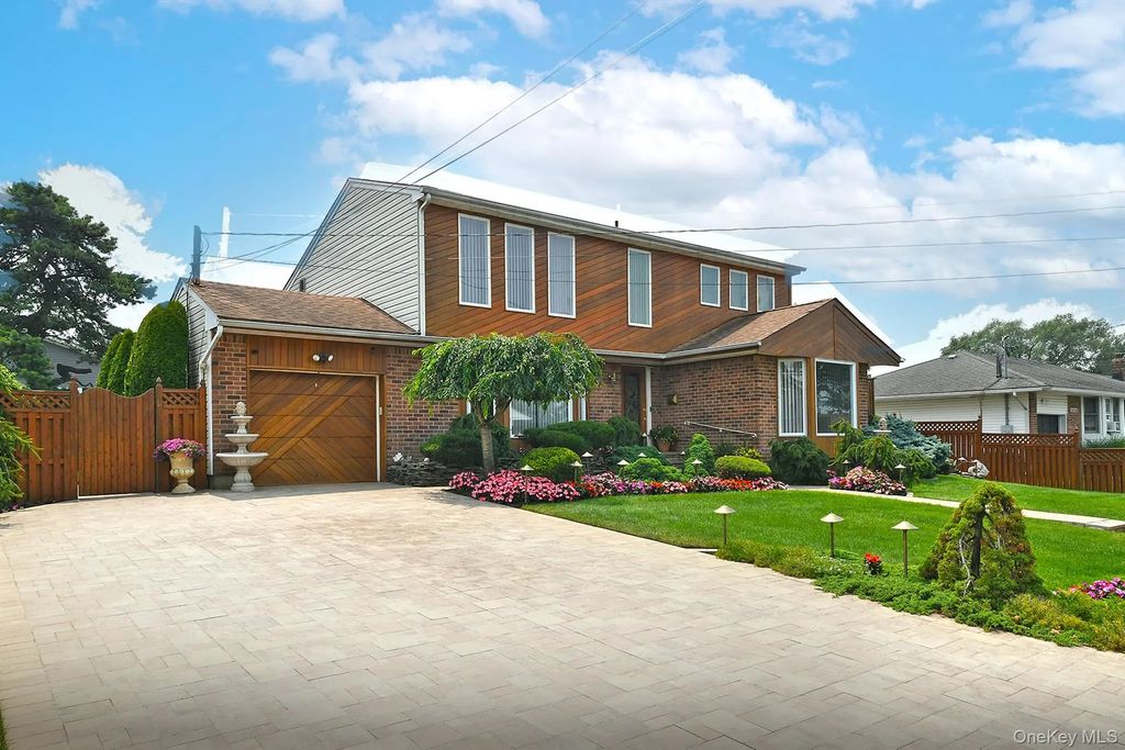 92 Bowling Lane, Deer Park