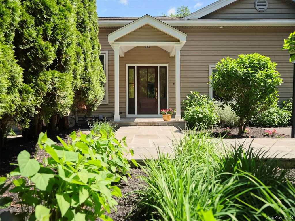 139 Jeffrey Lane, Hurley