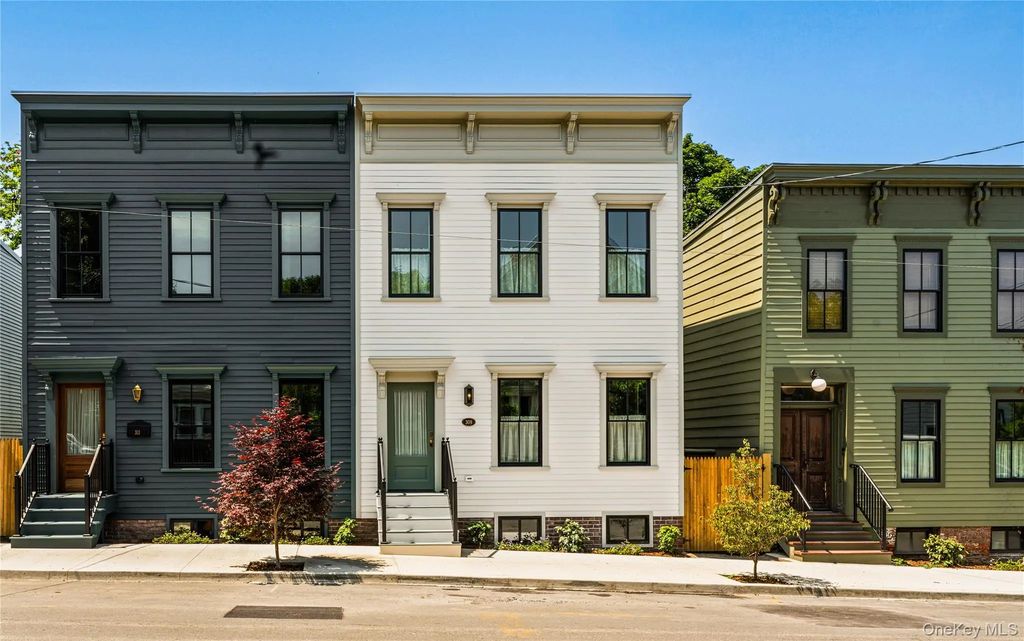 309 State Street, Hudson