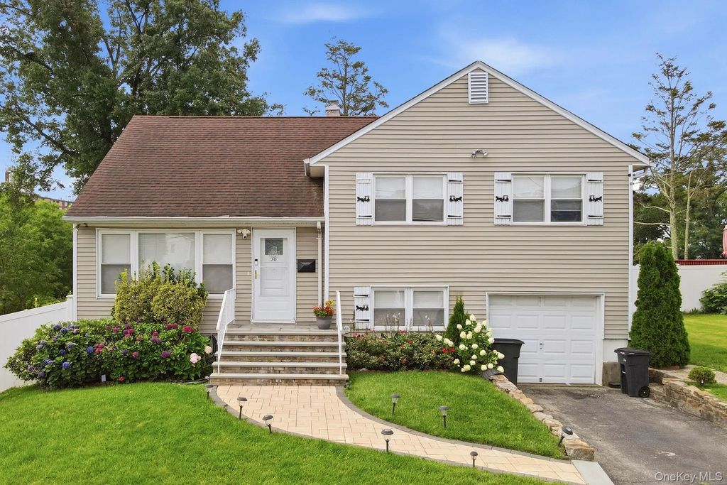58 Dexter Road, Yonkers