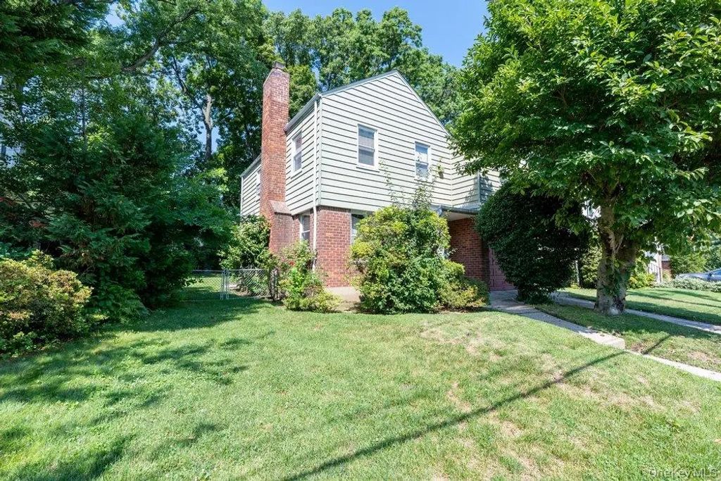 79-38 Bell Boulevard, Hollis Hills