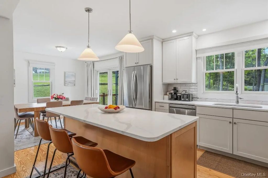 24 Woodland Drive, Wappingers Falls