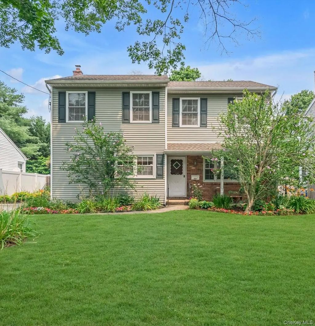 202b 1st Street, East Northport