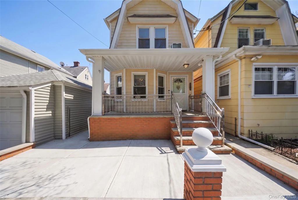 10244 85th Avenue, Richmond Hill