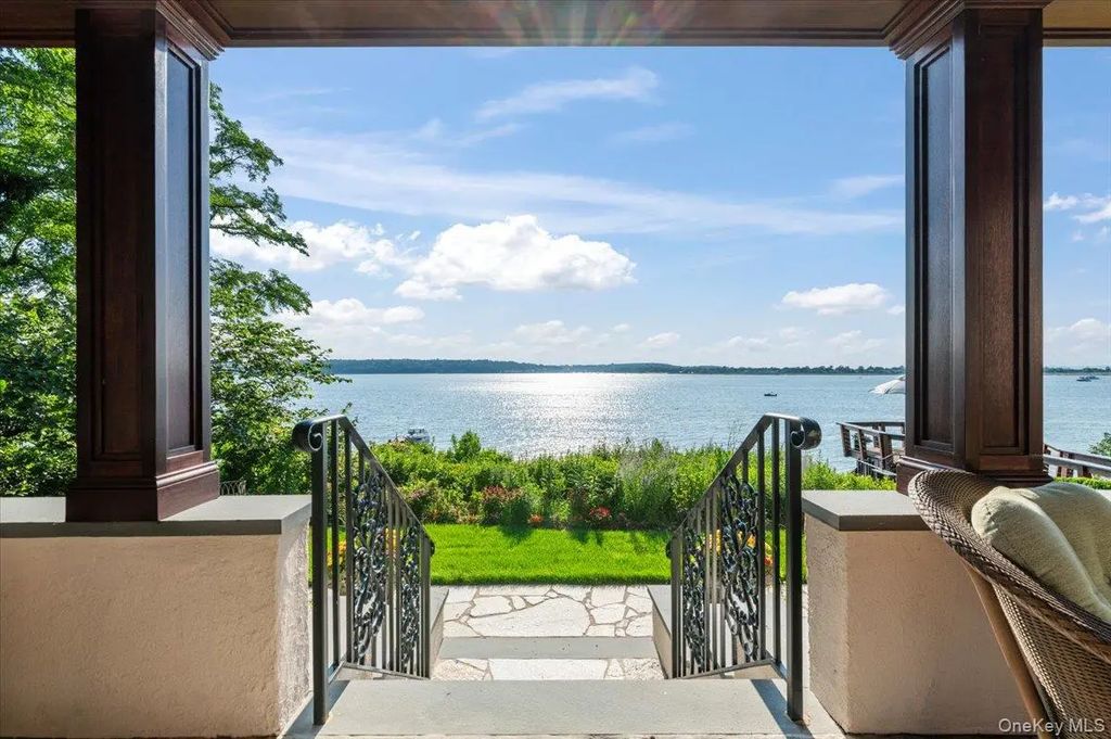 353 Centre Island Road, Oyster Bay
