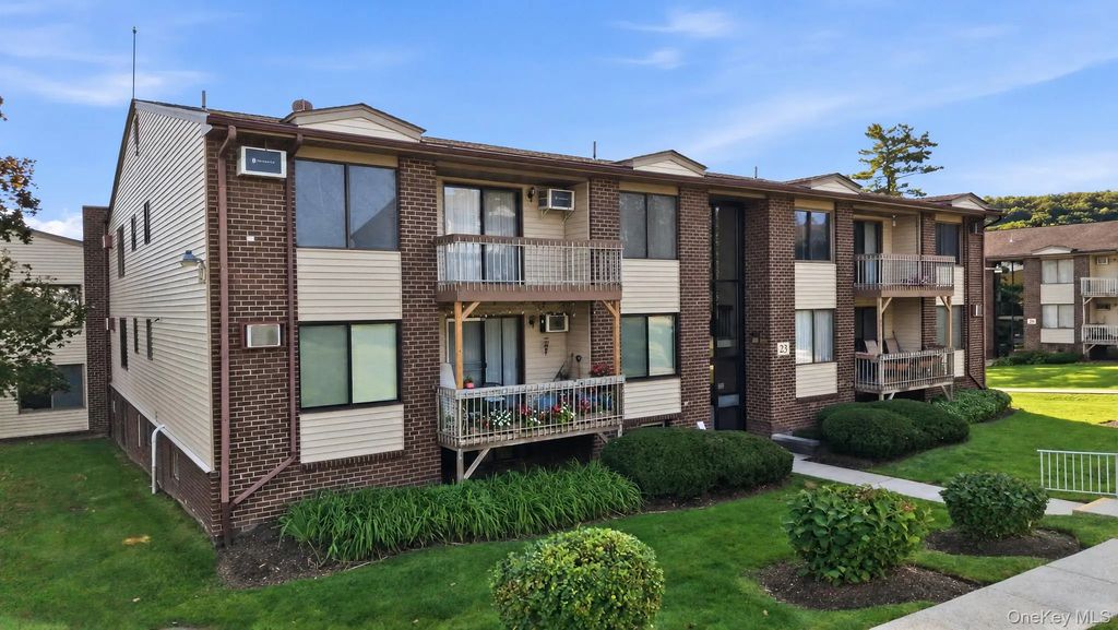 239 Country Club Lane, Pomona