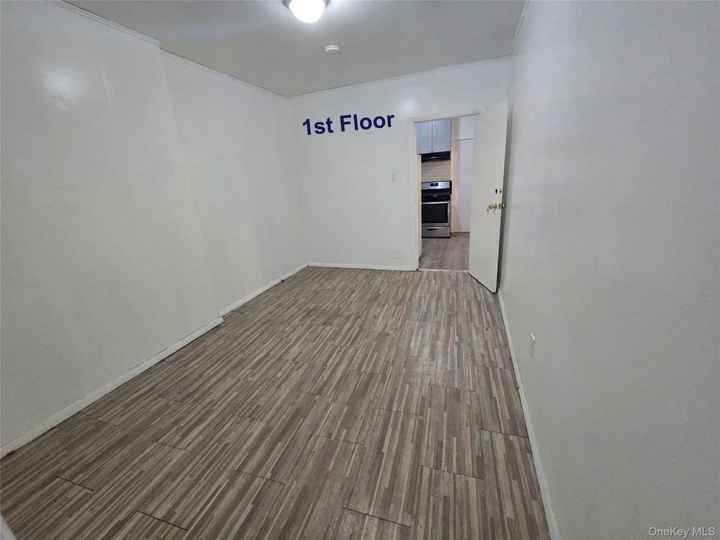 9218 Liberty Avenue, Ozone Park