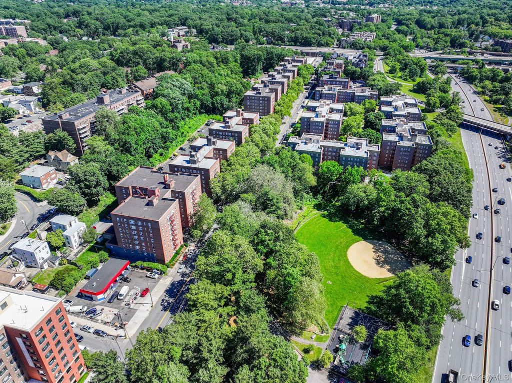 755 Bronx River Rd # 4b, Bronxville