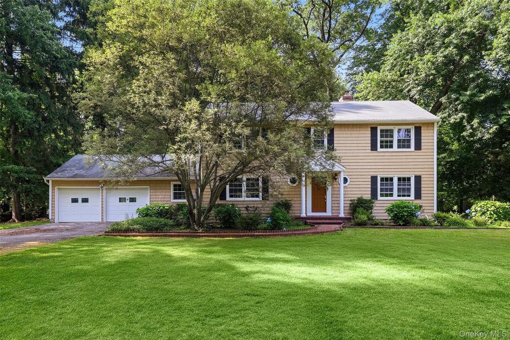 10 Hawthorne Way, Hartsdale