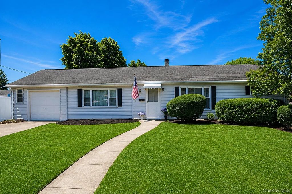 43 Plainedge Drive, Bethpage
