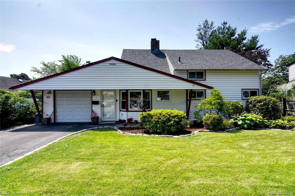 50 Grey Lane, Levittown