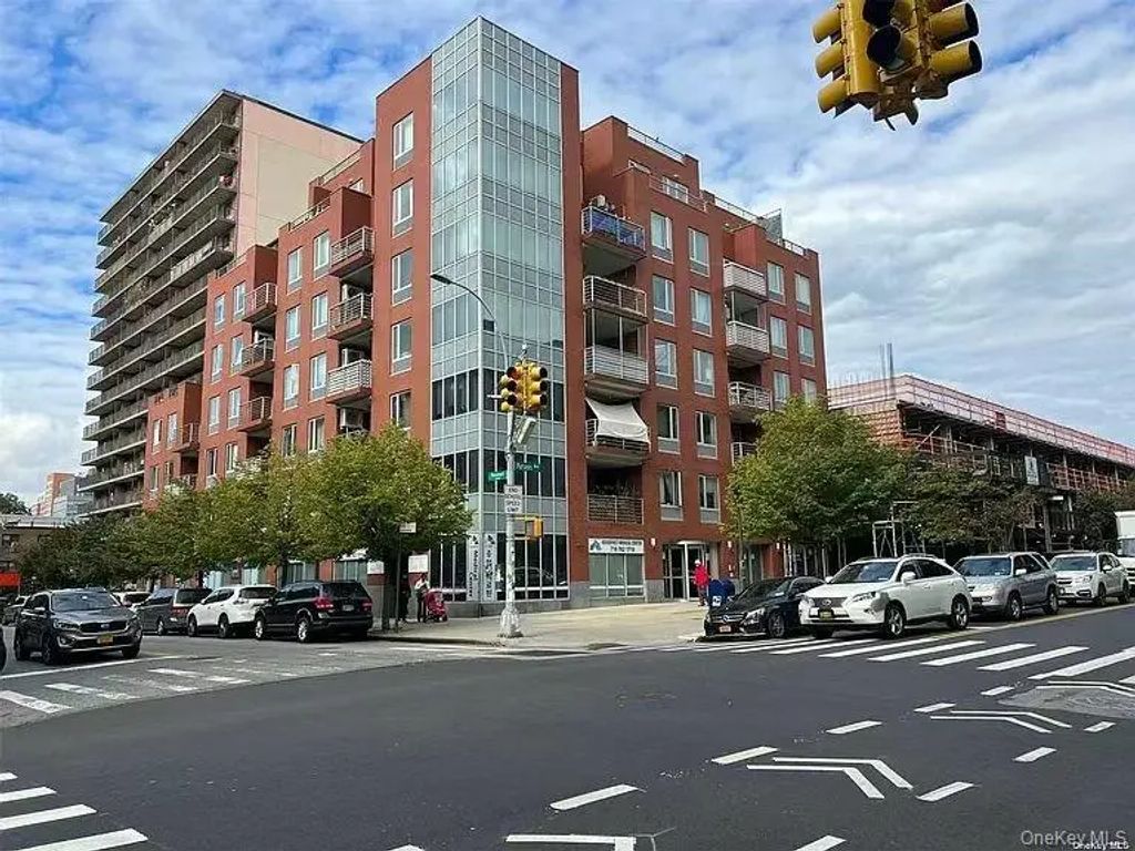 38-30 Parsons Boulevard # Phc, Flushing