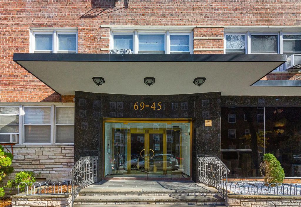 69-45 108th Street # 4f, Forest Hills