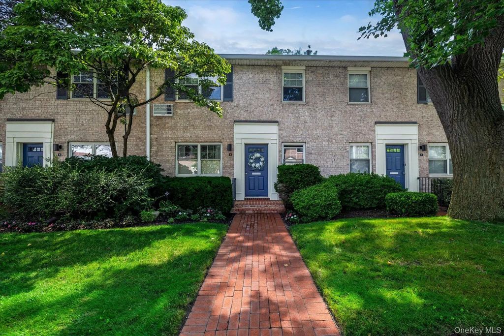 3 N. Lewis Place # 3-2.4 B, Rockville Centre