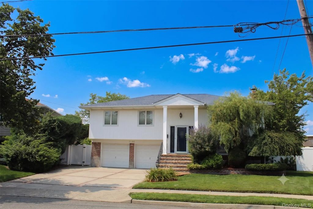 3186 Ocean Harbor Drive, Oceanside