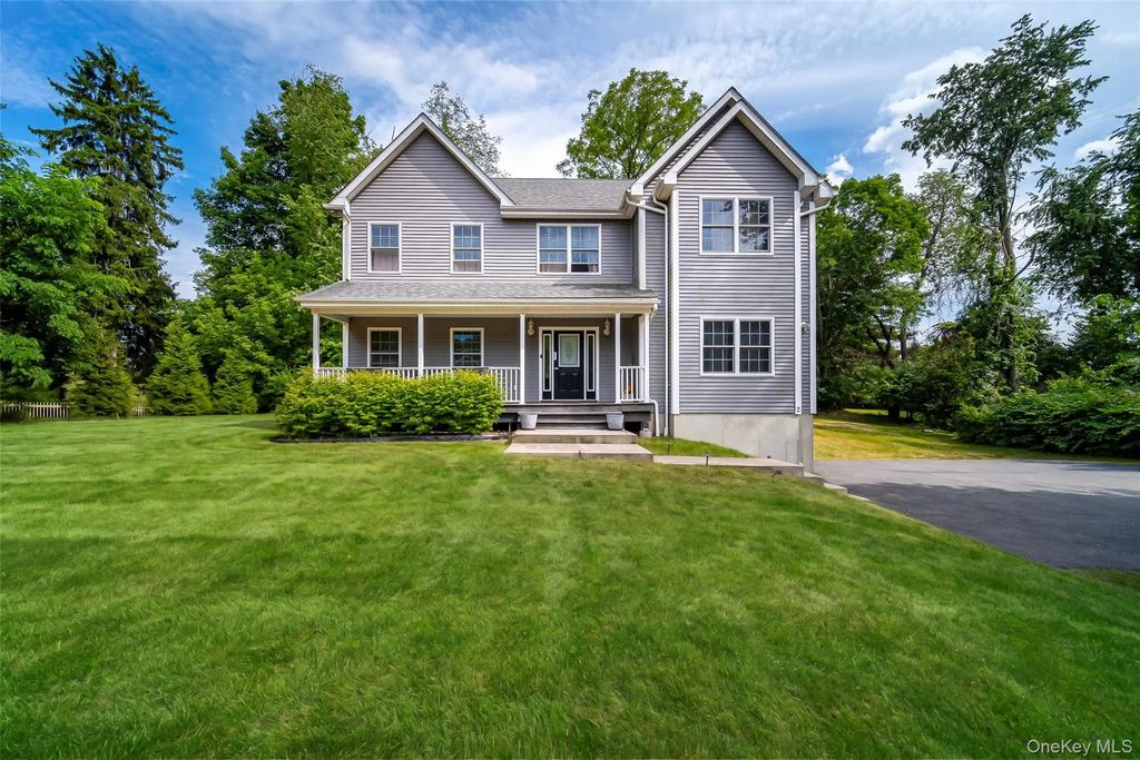 2 Atwood Lane, Newburgh