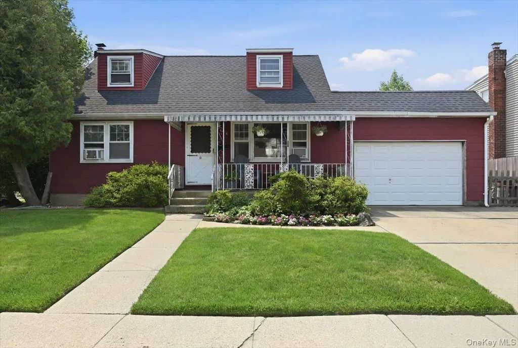 256 N Beech Street, Massapequa