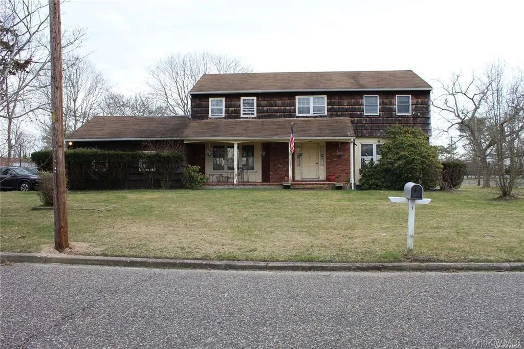 1 N Durkee Lane, Patchogue
