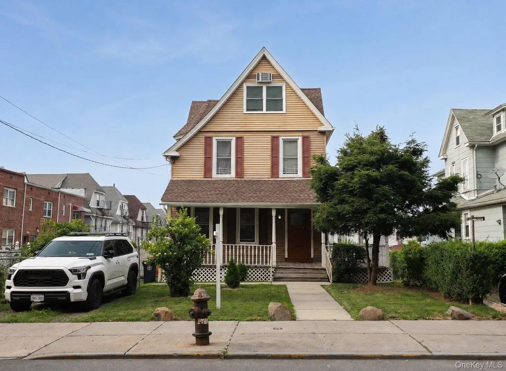 146-11 35th Avenue, Flushing